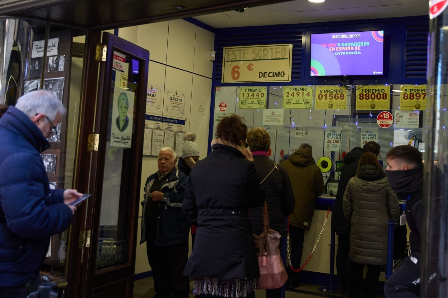Nach der Weihnachtslotterie werden in Spanien bei der Jesuskind-Lotterie am Dreikönigstag erneut Gewinne im Gesamtumfang von 770 Millionen Euro vergeben.